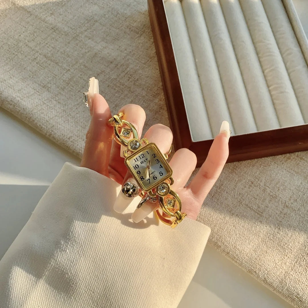 Women Luxury Fashion Gold Bracelet Watches