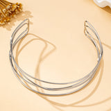 Women's Necklace with Simple Lines and a Stylish Design