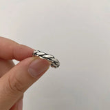 Silver Rings Fashion Twist Design Round Shape Jewelry