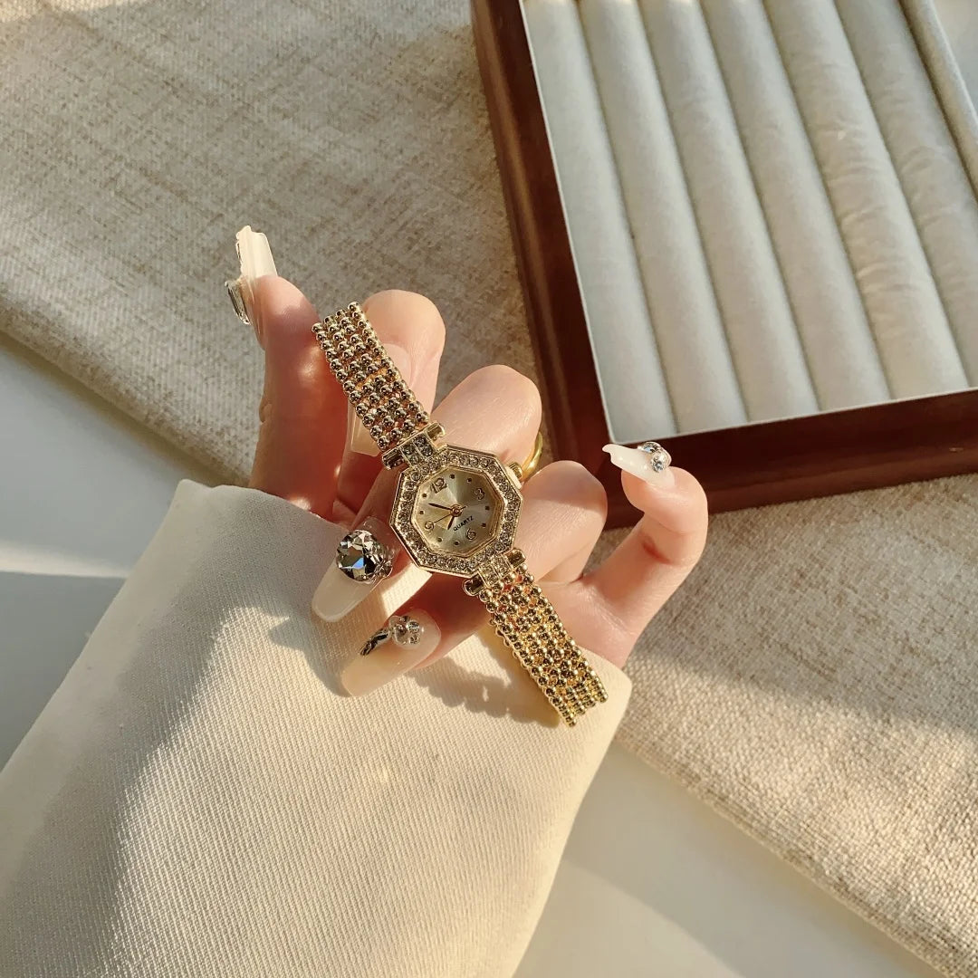 Women Luxury Fashion Gold Bracelet Watches