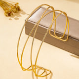 Women's Necklace with Simple Lines and a Stylish Design