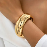 Women's Stylish Golden Bracelet